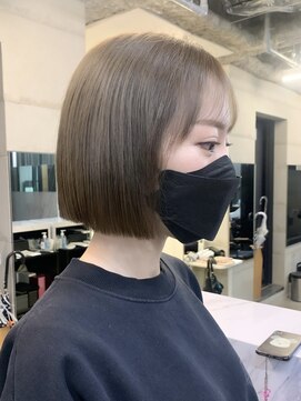 アリュウル 表参道(ALLURE) 透明感抜群!明るめミントベージュ×タッセルヘア 《佐藤》