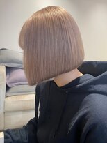 ベレーザ 渋谷(BELEZA)&nbsp;3673グレーベージュミルクティーアッシュハイトーンカラーボブ