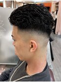 スキンフェード/人気ショートパーマ/ビジネス短髪