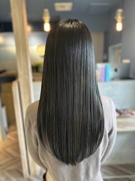 シアン(CYAN) 髪質改善暗髪グレージュ