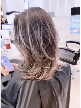 モアナ バイ ヘッドライト うるま店(Moana by HEADLIGHT) Moana【うるま】#バレイヤージュ#ハイライトカラー#20代30代40代