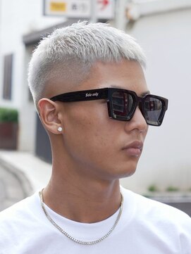 メッツ 原宿(METS) MEN'S/クロップ×ホワイトシルバー/ダブルカラー/短髪