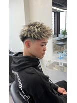 ステラ(STELLA)&nbsp;ジェットモヒカン/メンズカット/メンズサロン/メンズ/眉毛カット