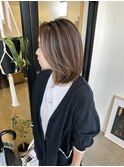 白髪ぼかしハイライト×ベージュボブ