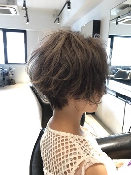 ルーヴェ(LOWE) 能瀬 ベージュショート