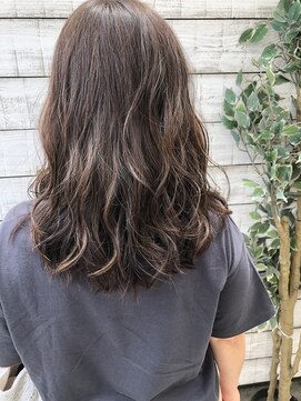バース ヘアデザイン(Birth hair design) アッシュグレー ハイライトカラー