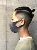 メンズ刈り上げロン毛センターパートマンバンフェード