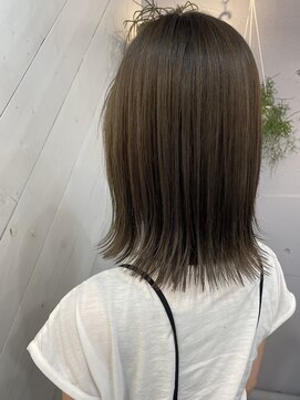 イリーブ(elieve) 縮毛矯正とカラーを同時施術♪