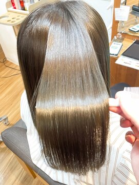 エルサザビューティー 神戸三宮(Elsa the beauty) 髪質改善トリートメント/縮毛矯正/酸性ストレート/レイヤー