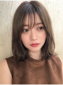 顔周りレイヤーカットグレージュカラーくびれボブベージュカラー