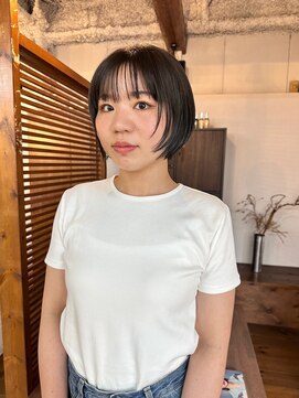 ニーム(nimes) ショートボブ