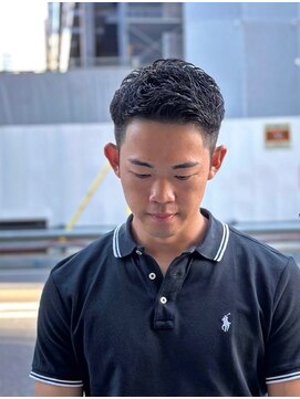 クオンヒール 淀屋橋店(QUON HEAL) スペインカール/スパイキーショート/フェザーパーマ/フェード