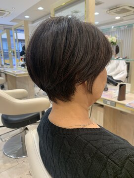 アッシュ 仙川店(Ash) 40代50代60代白髪ハンサムショートボブ大人美人くびれ髪質改善