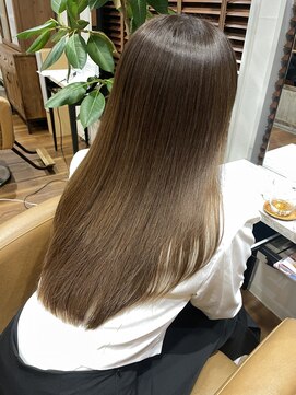 エルドールバイエムアンドエム(AILE DORE by m&m) 美髪ロングレイヤー