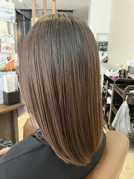 クティエ(Cuthie) ミディアム/小牧/髪質改善/トリートメント