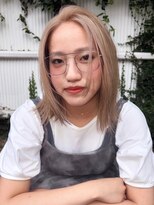 トナリ(tonari)&nbsp;ホワイトブロンドベージュ