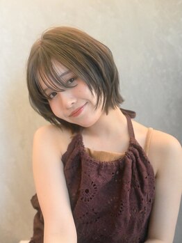 シア 綾瀬店(SHEER)の写真/髪のダメージを最小限に抑えた縮毛矯正で、自然なストレートを実現☆思わず触れたくなる艶髪へ《綾瀬駅》