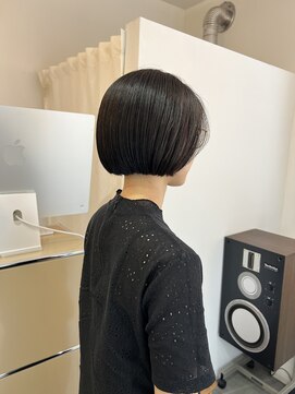 モーメント(a moment) ぱつっとミニボブ