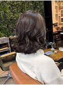 透明感グレージュ×ショートボブ