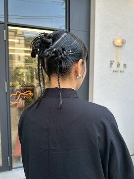 フェンヘアーアイス 中目黒(Fen.hair ici) 20代30代編み込みツイン◎大人可愛いシニヨンアレンジ
