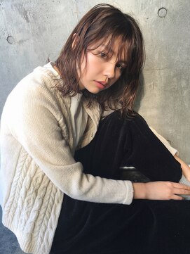 ルーム(Loom.) 〈スタイリング簡単〉柔らかい質感のルーズパーマボブ