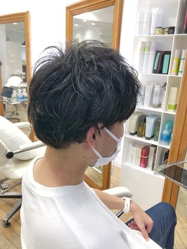 ヘッズ 本八幡店(HEADS) MEN'S HAIR センターパート ツイストスパイラル コンマヘア