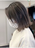 クールボブ&エアータッチバレイヤージュアッシュグレージュ