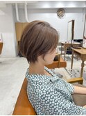 斜めバンググレージュカラーデザインカラーシルキーベージュ