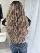 アルマバイロサ(ALMA by ROSA) グレージュ×バレイヤージュエクステ 担当SE-YA