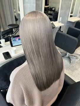 アンダーバーホワイト 栄店(_WHITE) グレージュ