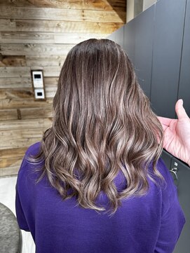 ベイショア(Bay Shore NY) ハイライトカラーブランジュシルキーベージュミルクティー