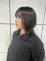 ヘアーアンドメイク ビス(HAIR&MAKE bis) ウルフカット【西尾瑠華】