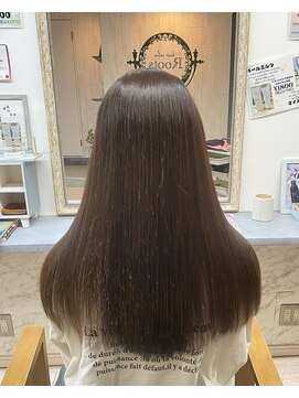 ルーツ(Roots) 赤みを抑えたナチュラルブラウン