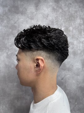 スピン 本八幡(SPIN) スペインカール/スパイキーショート/ブルーブラック/本八幡