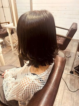 ラファンジュ ヘアー(Rohange hair) ミディアム/レイヤーカット/グレージュ