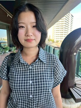 フィルム(FiLMs) ミディアムレイヤー/顔まわりカット/センターパート