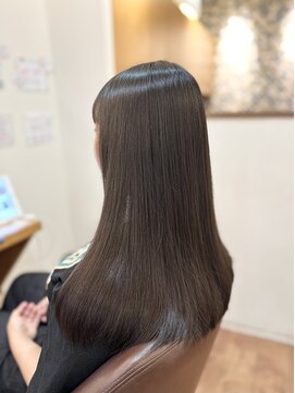 フリージア(freesia) 髪質改善/艶髪ロング/ヘッドスパ