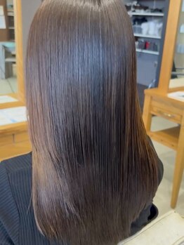 くせ毛、うねり、扱いにくい髪の毛にお悩みの方へ☆クセ/広がり/ダメージに合わせ理想の仕上がりに