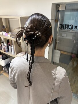ヘアーメイクチック(HAIR MAKE CHiC) リボンカチモリヘア カチモリヘア お呼ばれヘア