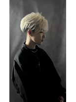 イマージュヘアー ホワイトフェザーショート