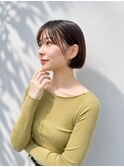 大人の抜け感ショートボブ