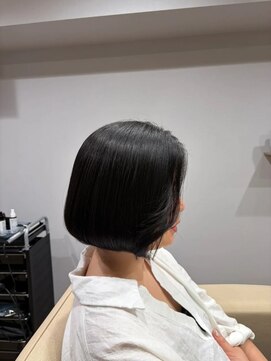 ランプ 泉中央(Lamp) 韓国風うる艶ボブ