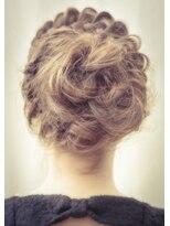 ウィルゴ(VIRGO) 【VIRGO】綺麗めアレンジスタイル☆全体編み込みカチューシャ☆