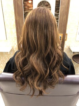 ヘアアンドメイクグラチア(HAIR and MAKE GRATIAE) ナチュラルベージュ♪