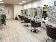 ヘアーズ ベリー 伏見桃山店(hairs BERRY)の雰囲気（座り心地GOODのイス!!長時間座っててもしんどくないのが嬉しい☆）