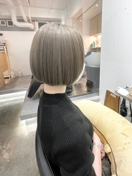 ミラ 新宿(MILA) ミントミルクティ/シアーグレージュ/ミニボブ/オリーブベージュ/