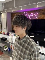 バイブス バイ ケンジ(vibes by KENJE)&nbsp;メンズ　スパイラルパーマ　ハイライトカラー