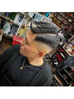 サンアンドマーリィズバーバー 駅前店(SON&MARLEY'S BAR BER)&nbsp;七三スキンフェードスタイル！本厚木　Marley's bar ber