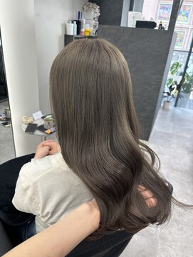 アルドーレ(Ardore) カーキベージュ/オリーブカラー/ブリーチなし透明感【小山田繭】