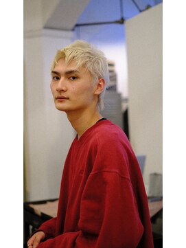 リュト(Lute) メンズショート ハイトーン ブリーチ